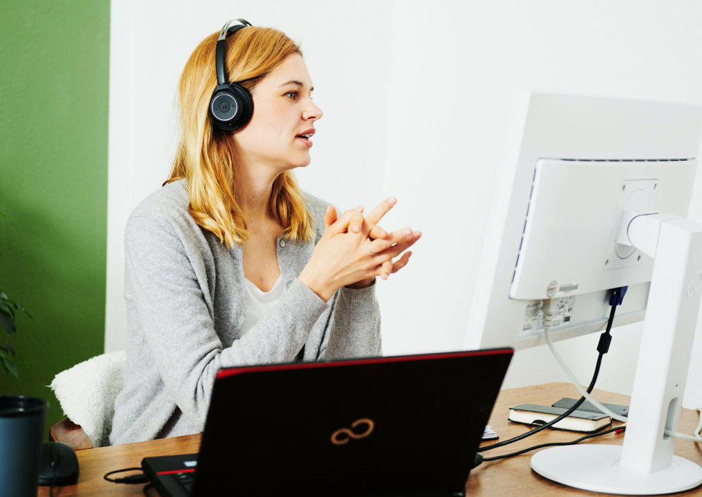 Lernen am PC im Wohnraum