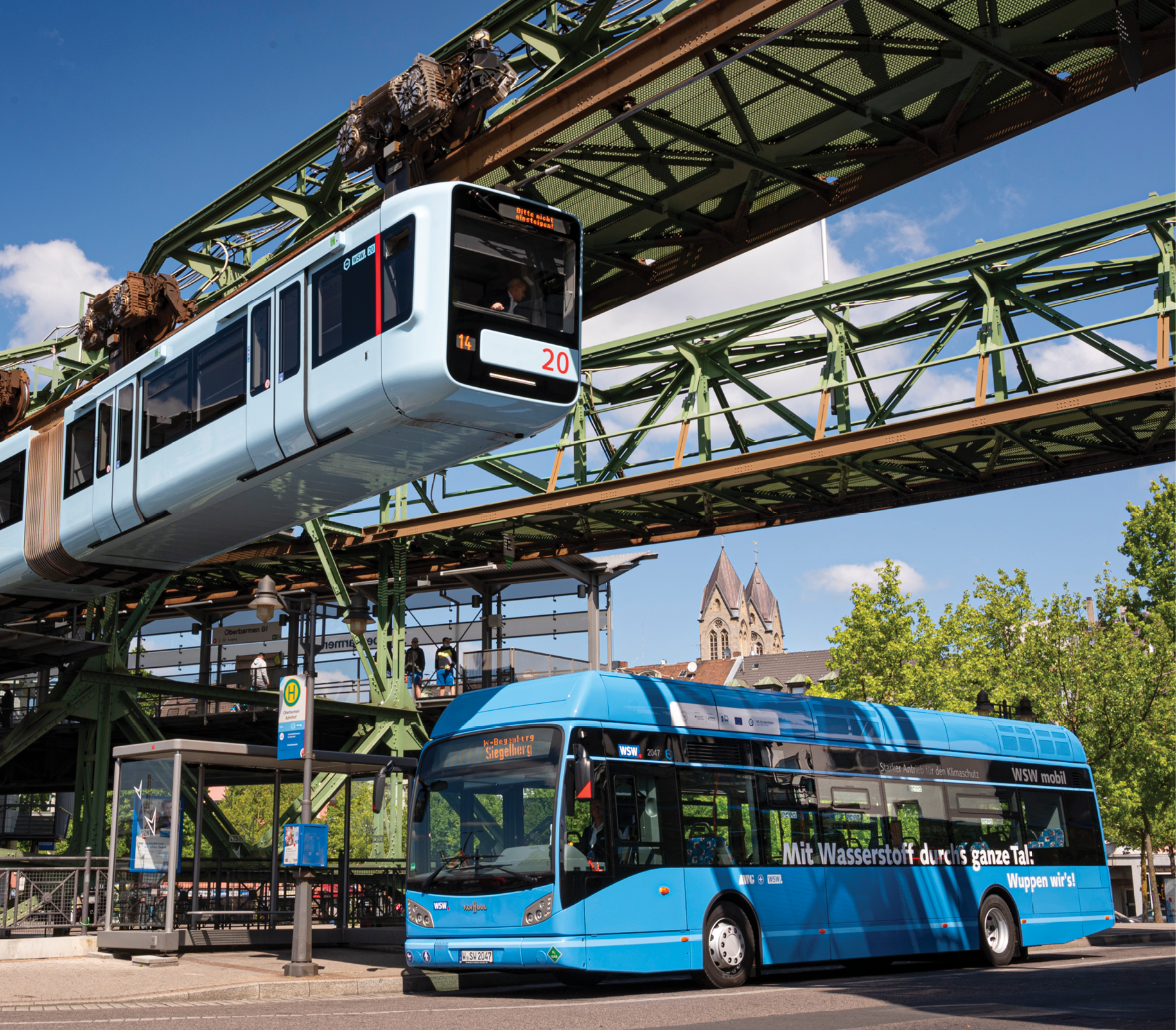 Emissionsfreie Schwebebahn und Wasserstoff-Bus in Wuppertal