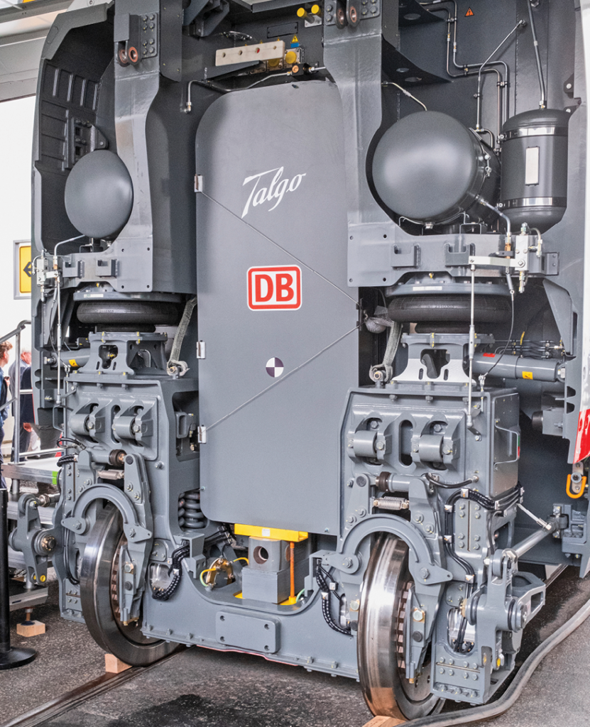 Spezielles Mittelwagen-Laufwerk des Herstellers Talgo für den ICE L (Foto: Jürgen Janicki)