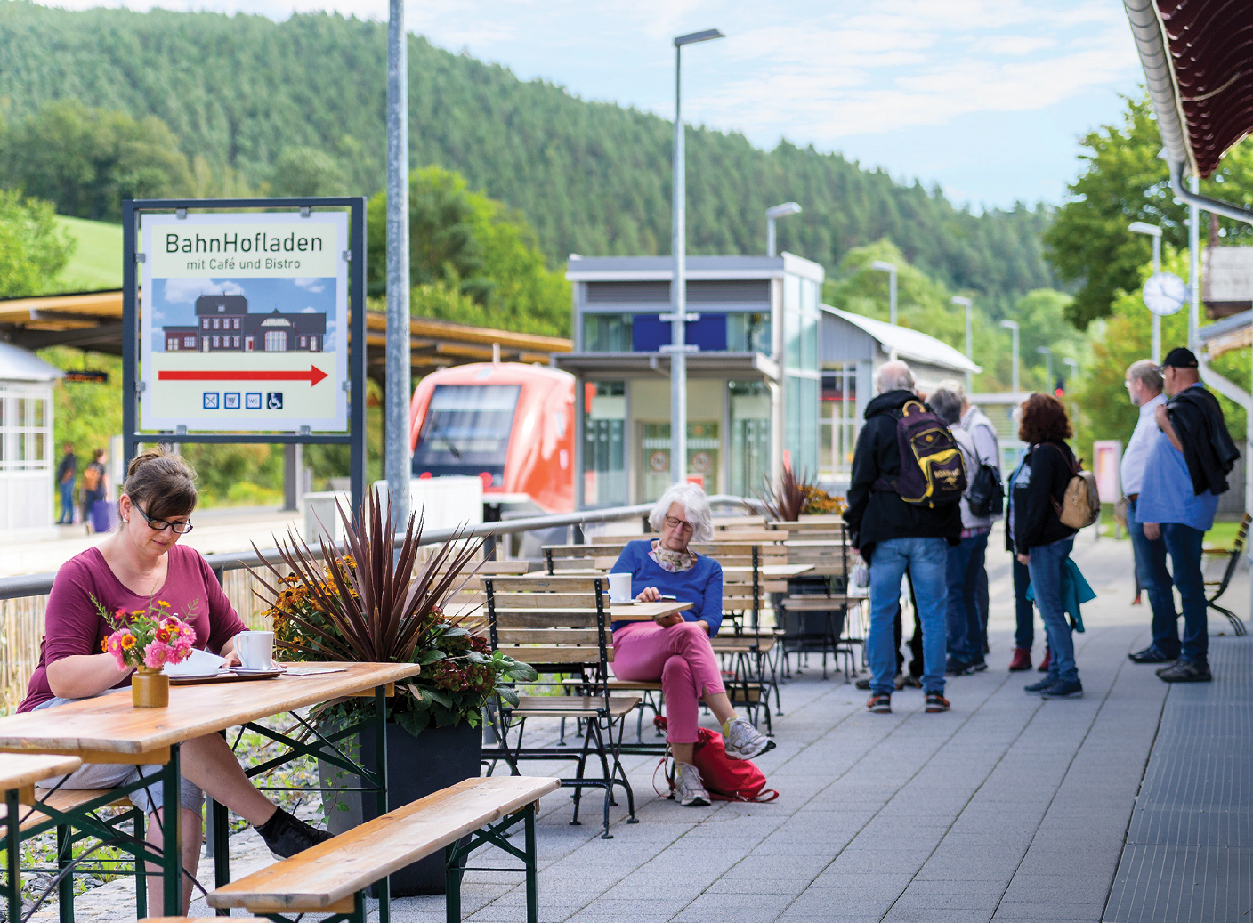 Anlaufstelle und Bürgertreffpunkt: Der Bahnhof Rottenbach