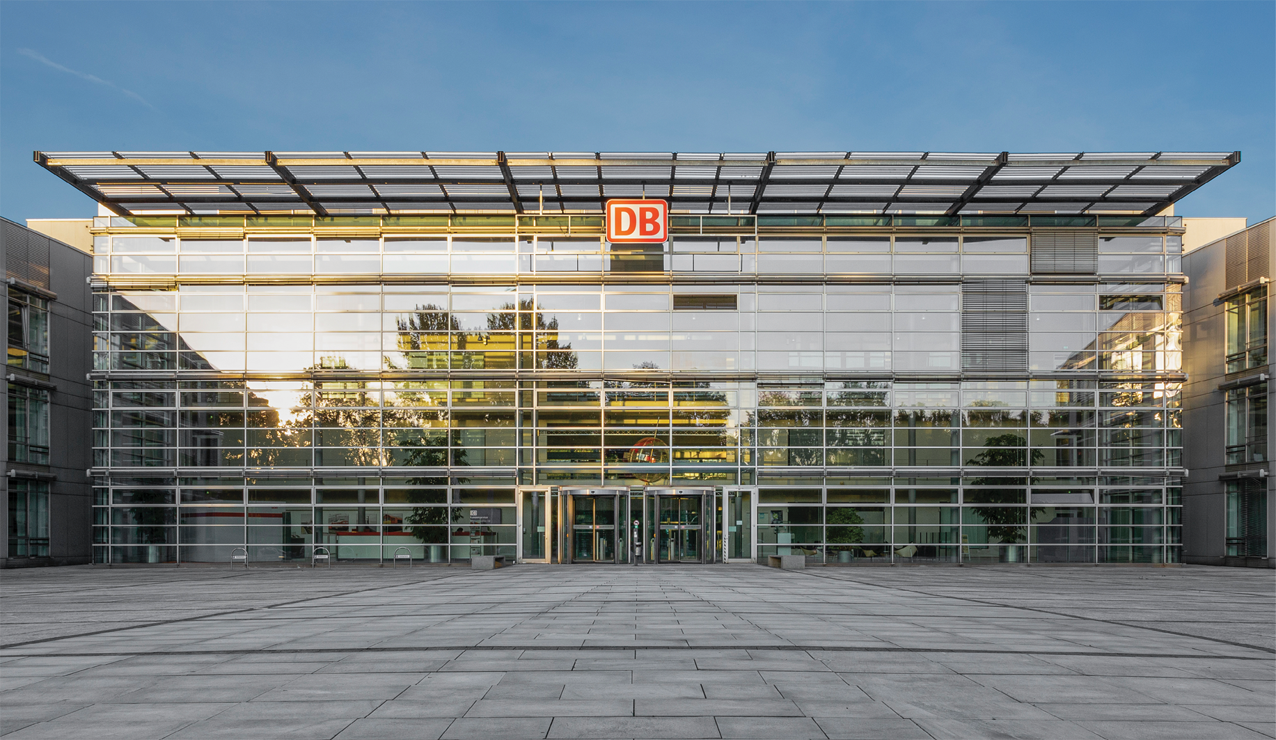 Der Control Tower von DB Cargo in Duisburg