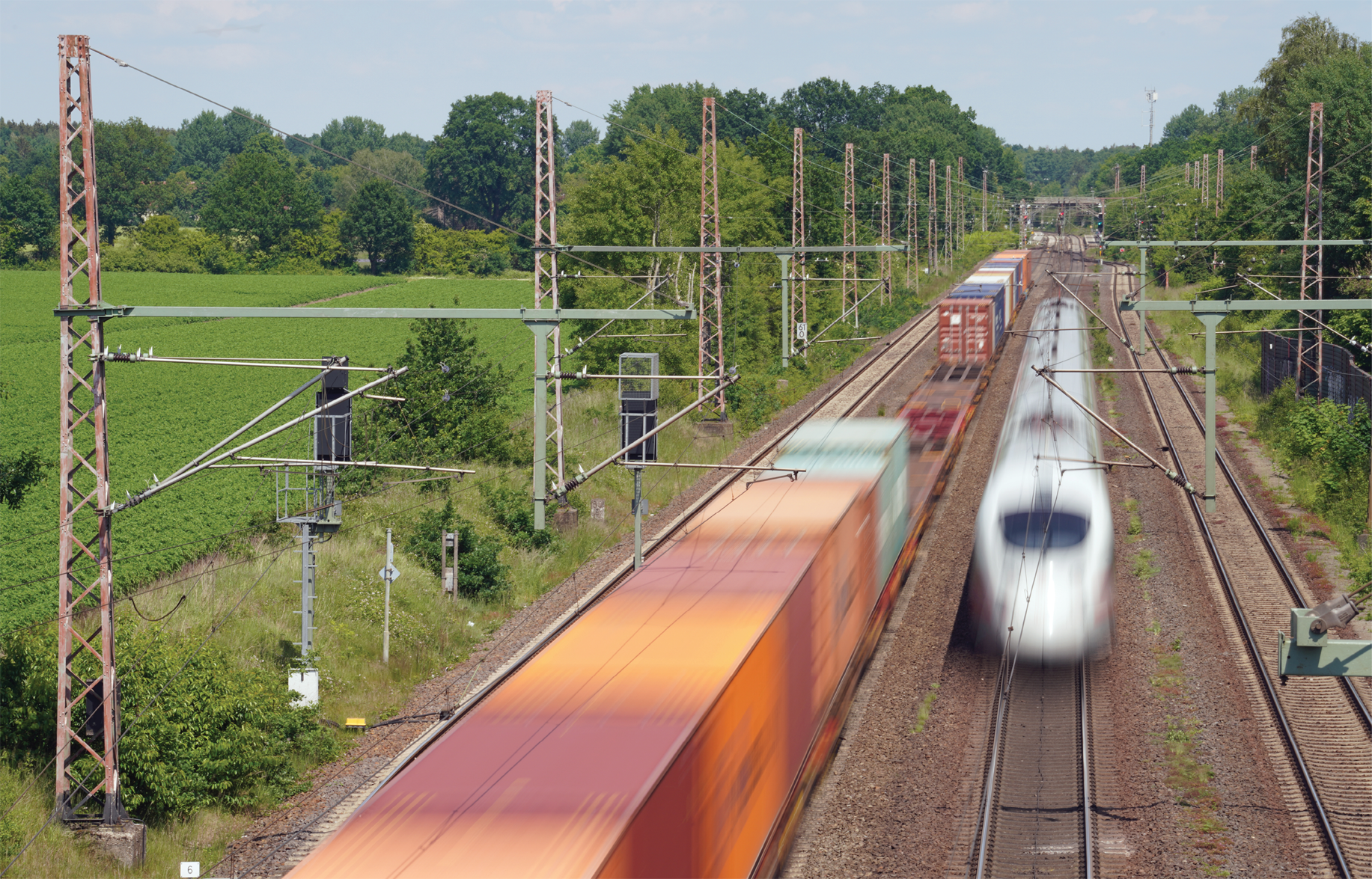 Güter- und Personenverkehr auf dem Korridor Hamburg-Hannover, ein Kapazitätsengpass im Schienennetz