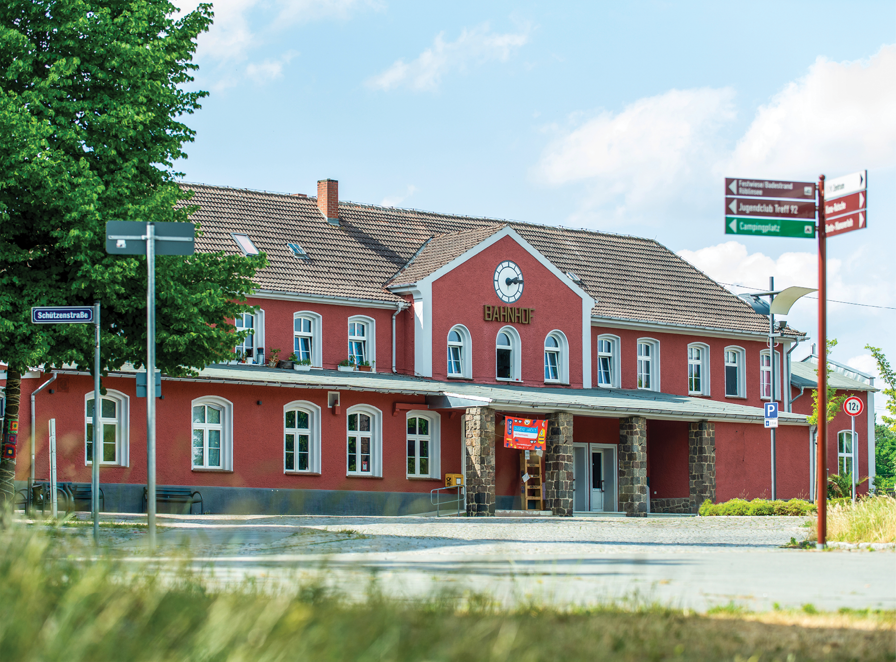 Saniertes Empfangsgebäude Fürstenberg an der Havel