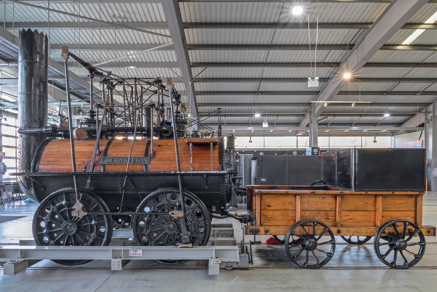 Dampflokomotive und Tender der Stockton & Darlington Railway Nr. 1 „Locomotion“, ursprünglich von Robert Stephenson & Co. in Newcastle gebaut
