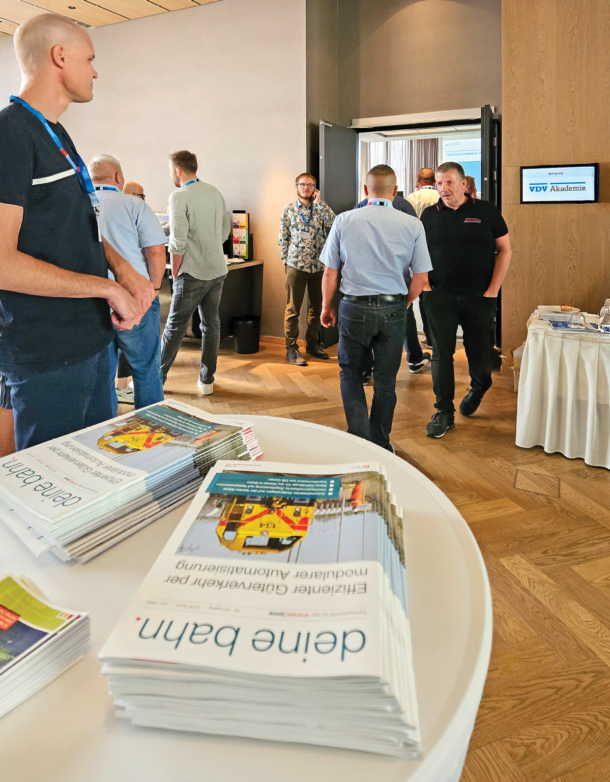 Fachwissen vor Ort: Der Bahn Fachverlag unterstützt als Kooperationspartner