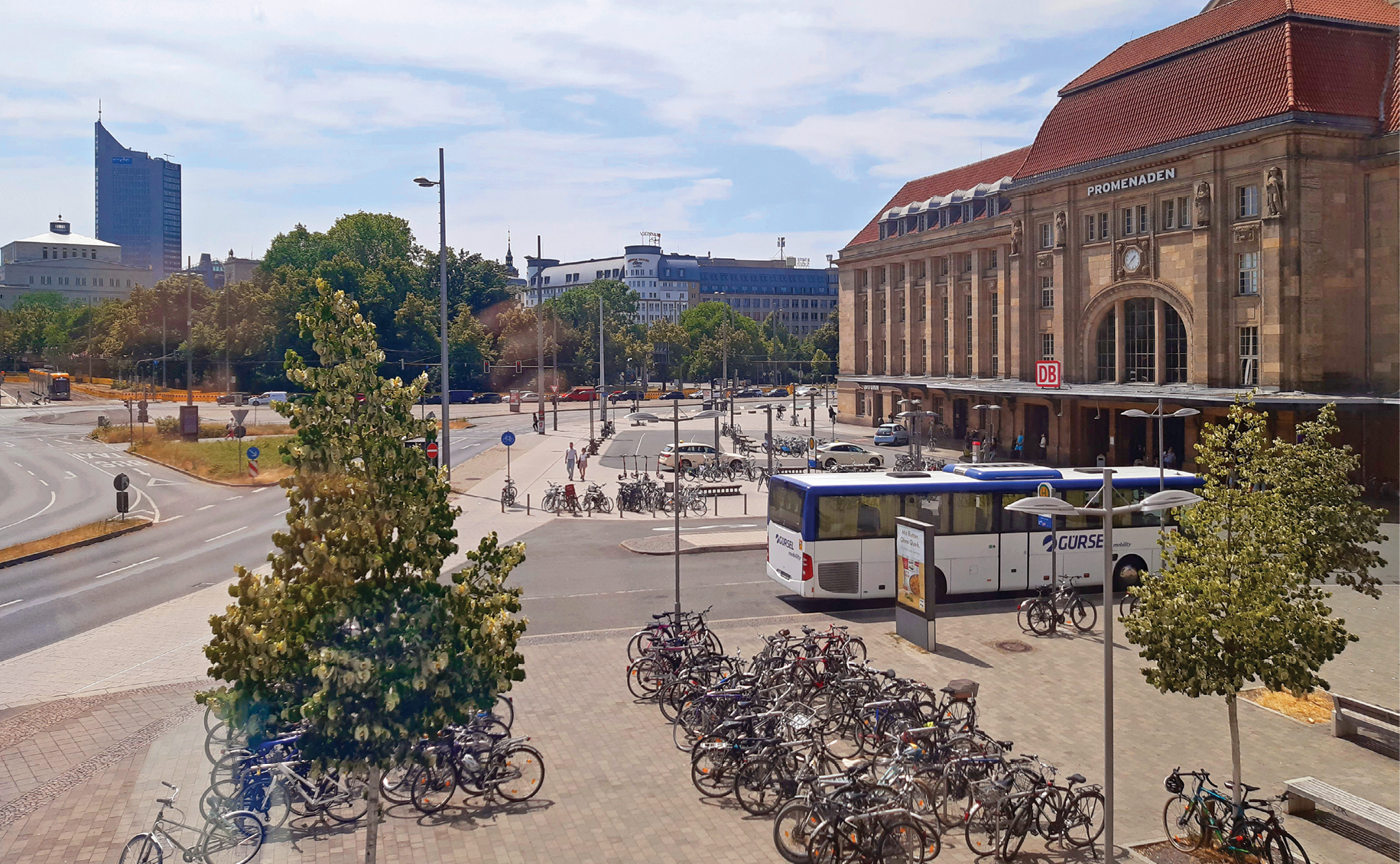 Blick vom Tagungshotel auf den Leipziger Hauptbahnhof und die Innenstadt